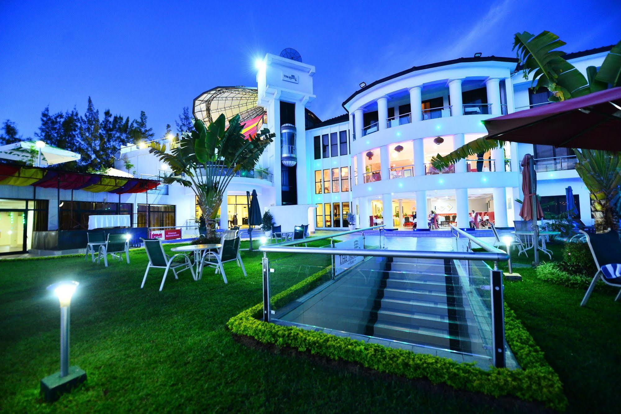 The Manor Hotel Kigali Bagian luar foto