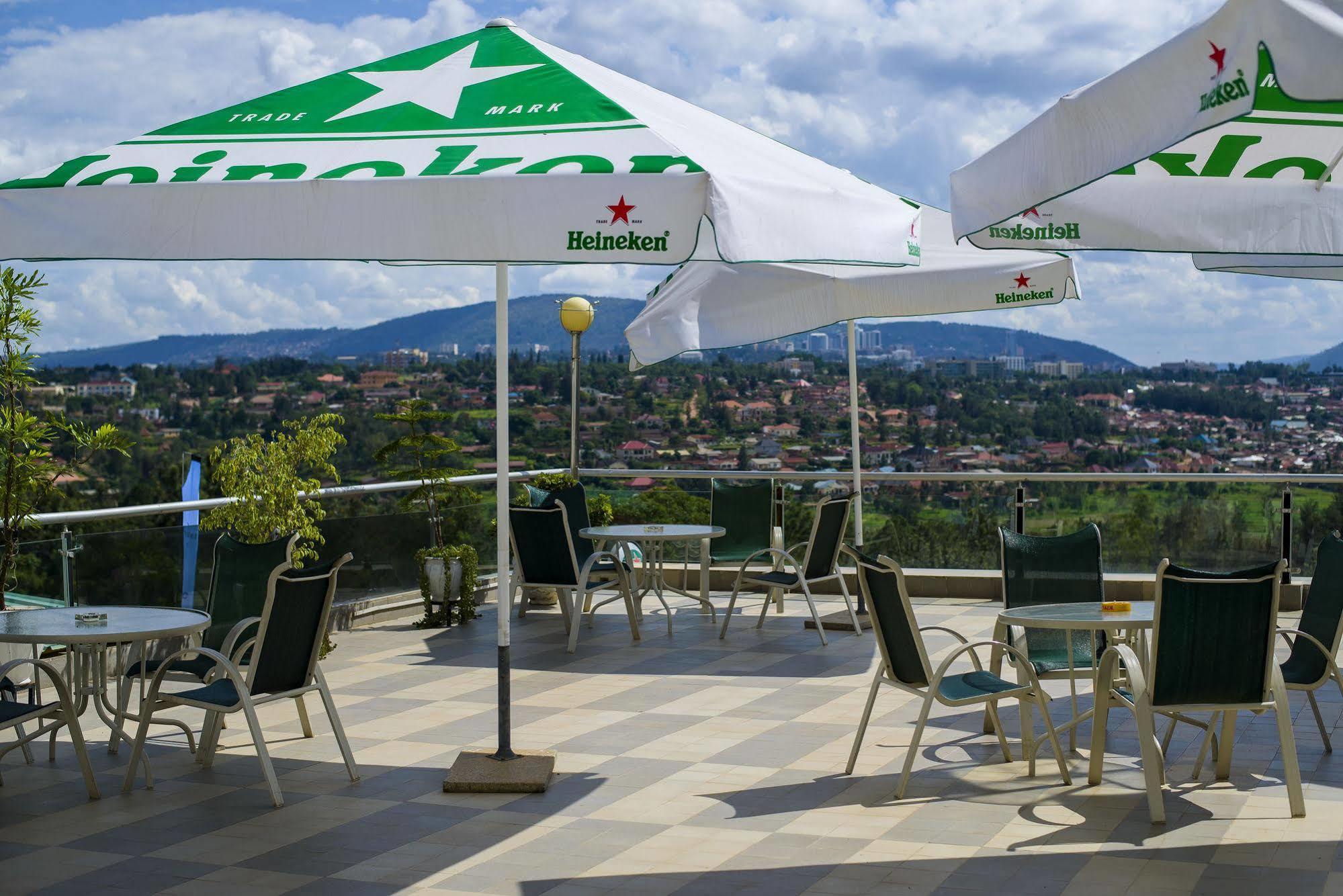 The Manor Hotel Kigali Bagian luar foto