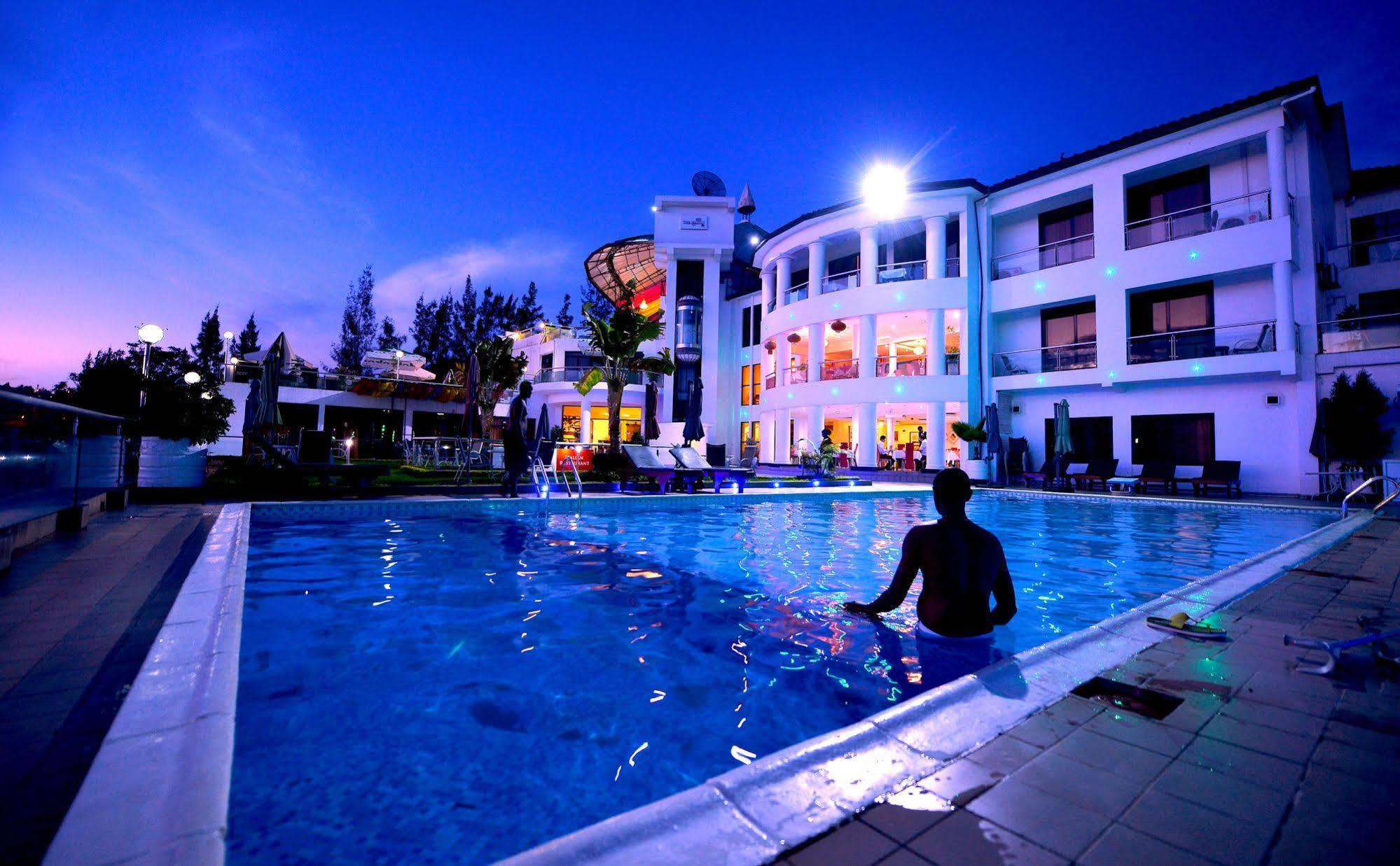 The Manor Hotel Kigali Bagian luar foto