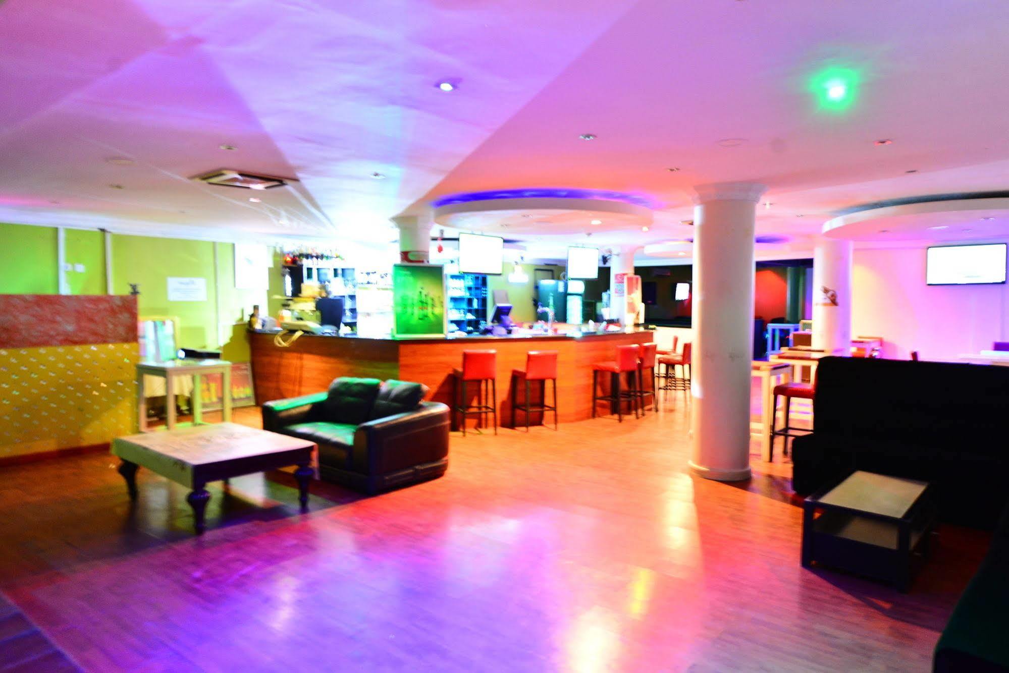 The Manor Hotel Kigali Bagian luar foto