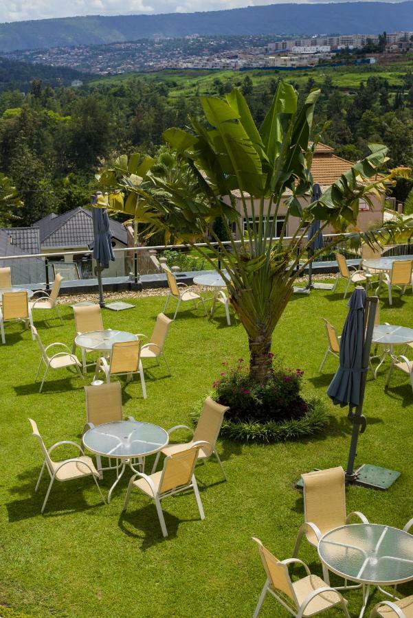 The Manor Hotel Kigali Bagian luar foto