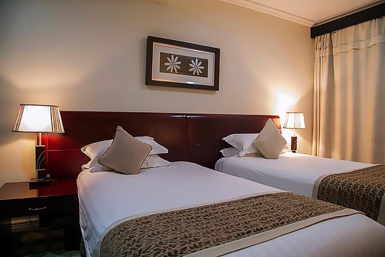 The Manor Hotel Kigali Bagian luar foto